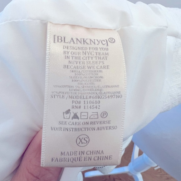 Blank NYC Off White Vegan Leather Cropped Moto Jacket Zipper Accents - Size XS - Picture 5 of 5